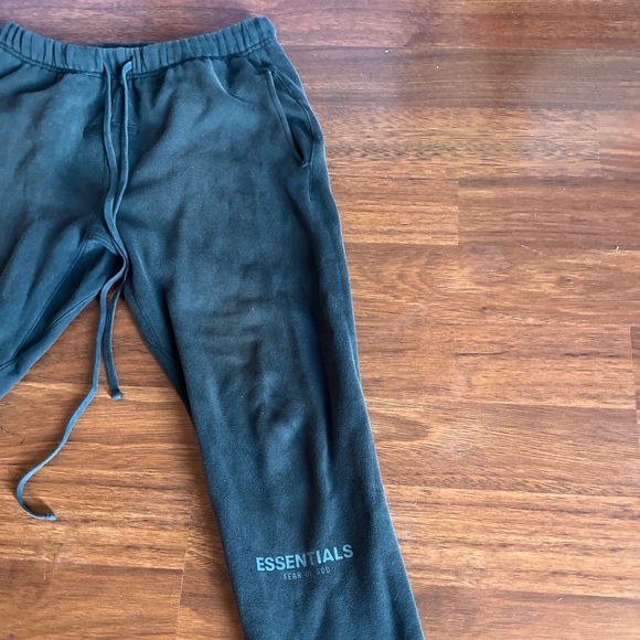 FOG Essentials Sweatpants ( 2019 ) - Picture 2 of 5